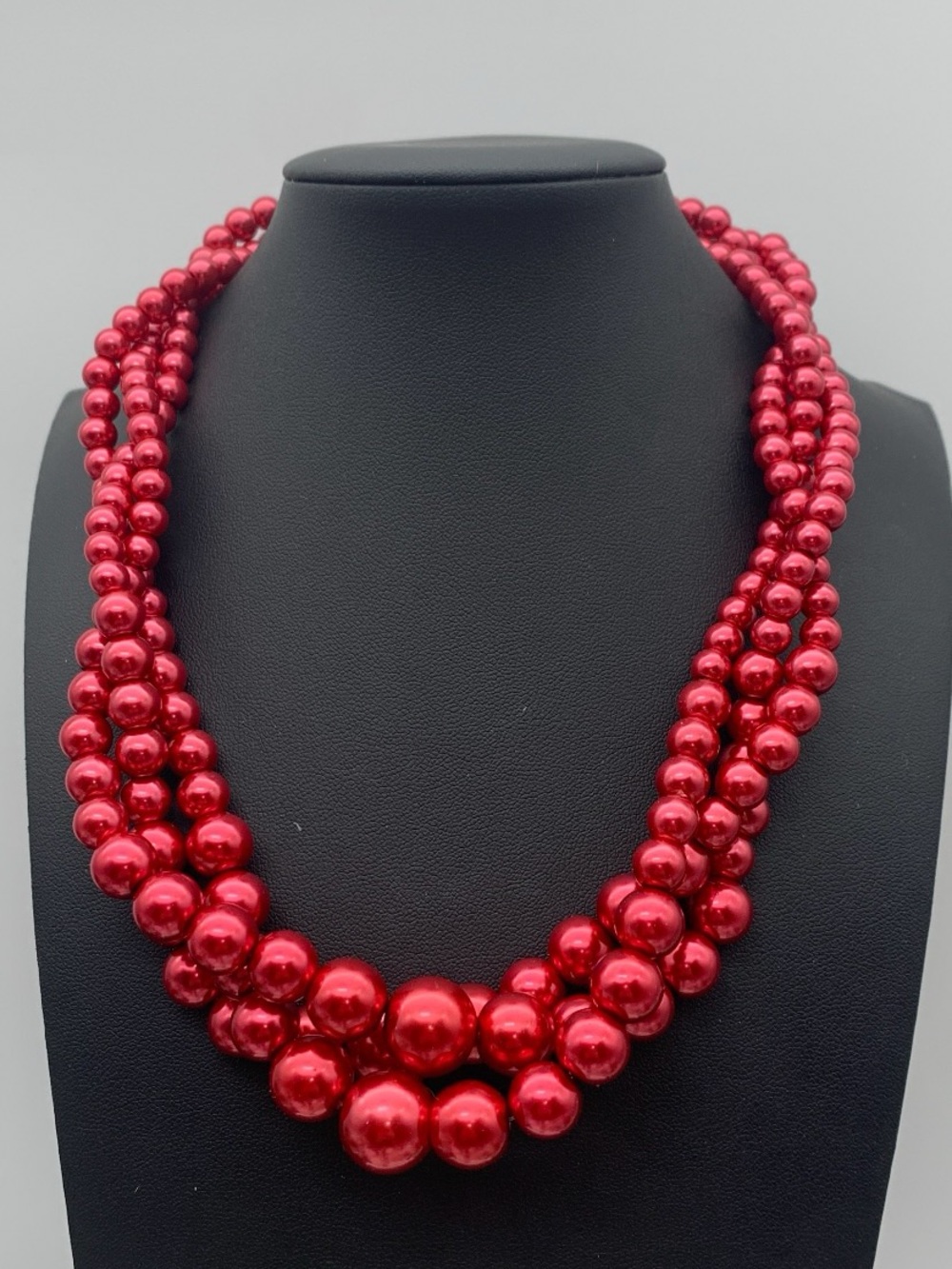 Red Multi-Strand Glass faux Pearl Necklace Elegant great for Christmas 16-19”